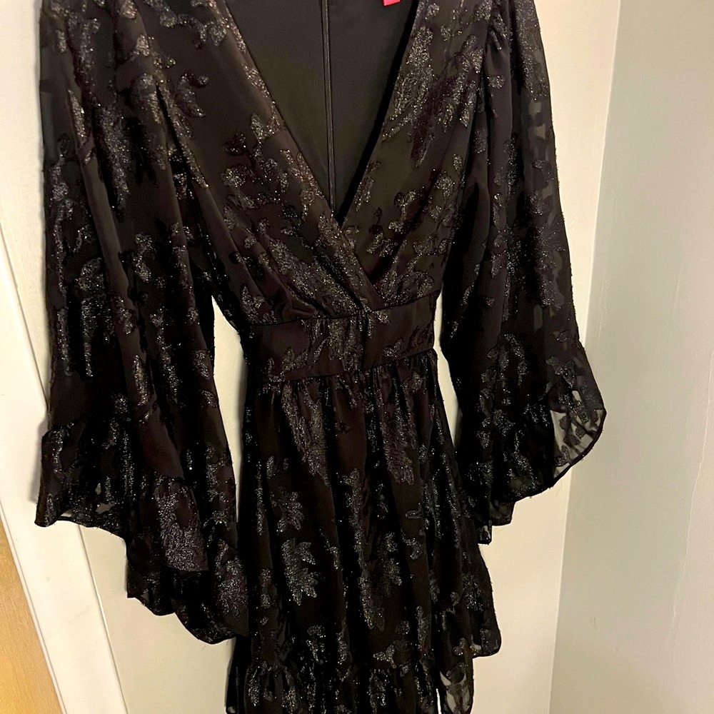 Betsey Johnson V Neck Black Flutter-sleeve Cocktail Dress